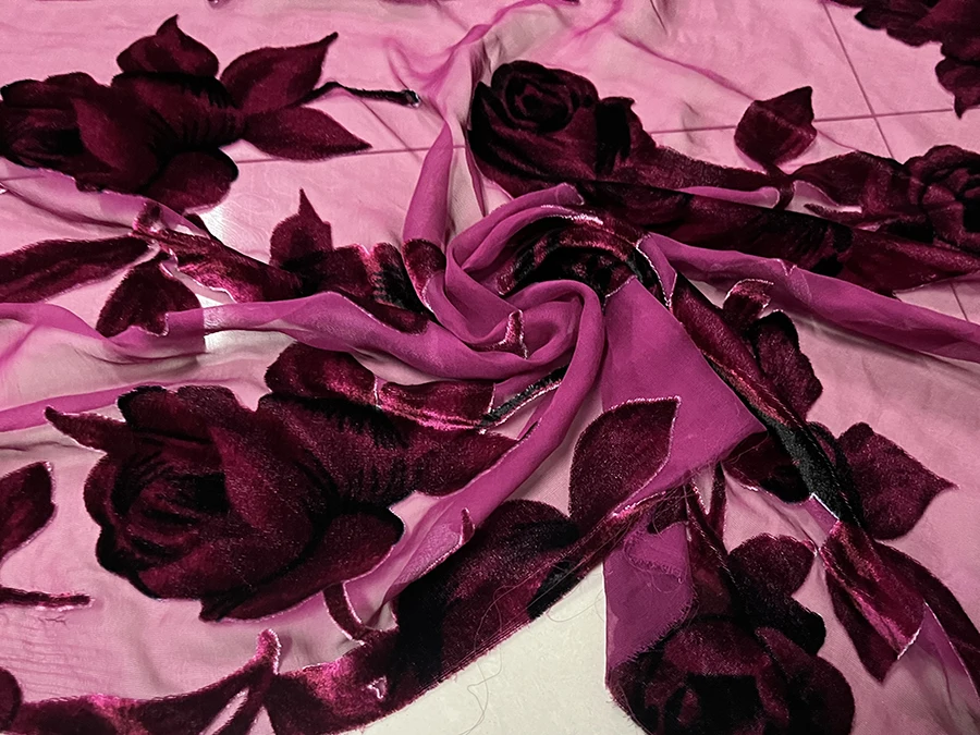 High Quality Real Silk Velvet Fashion Design Designer Fabric Festive Wine Red Rose Rotten Wedding Dress Cloth