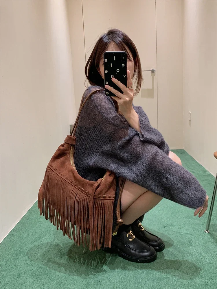 

Frosted tassel armpit bag large capacity dumpling messenger bag