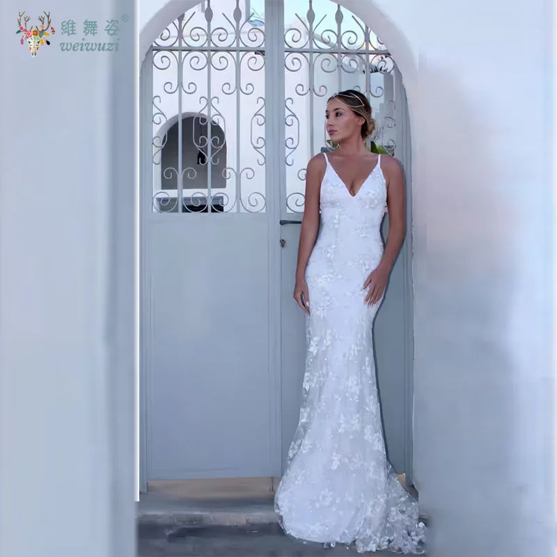 

Elegant Lace Camisole Fishtail Fashionable Wedding Dress Sexy Deep V-strap Backless Outdoor Lawn Wedding Theme Custom Dress