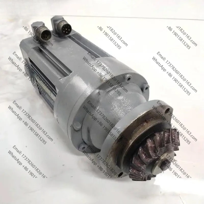 

20115943 039E529138 Main Servo Drive Motor Druckmaschinen AG D-63075 DS 56-B 14KW 3000MIN 71A R706 L