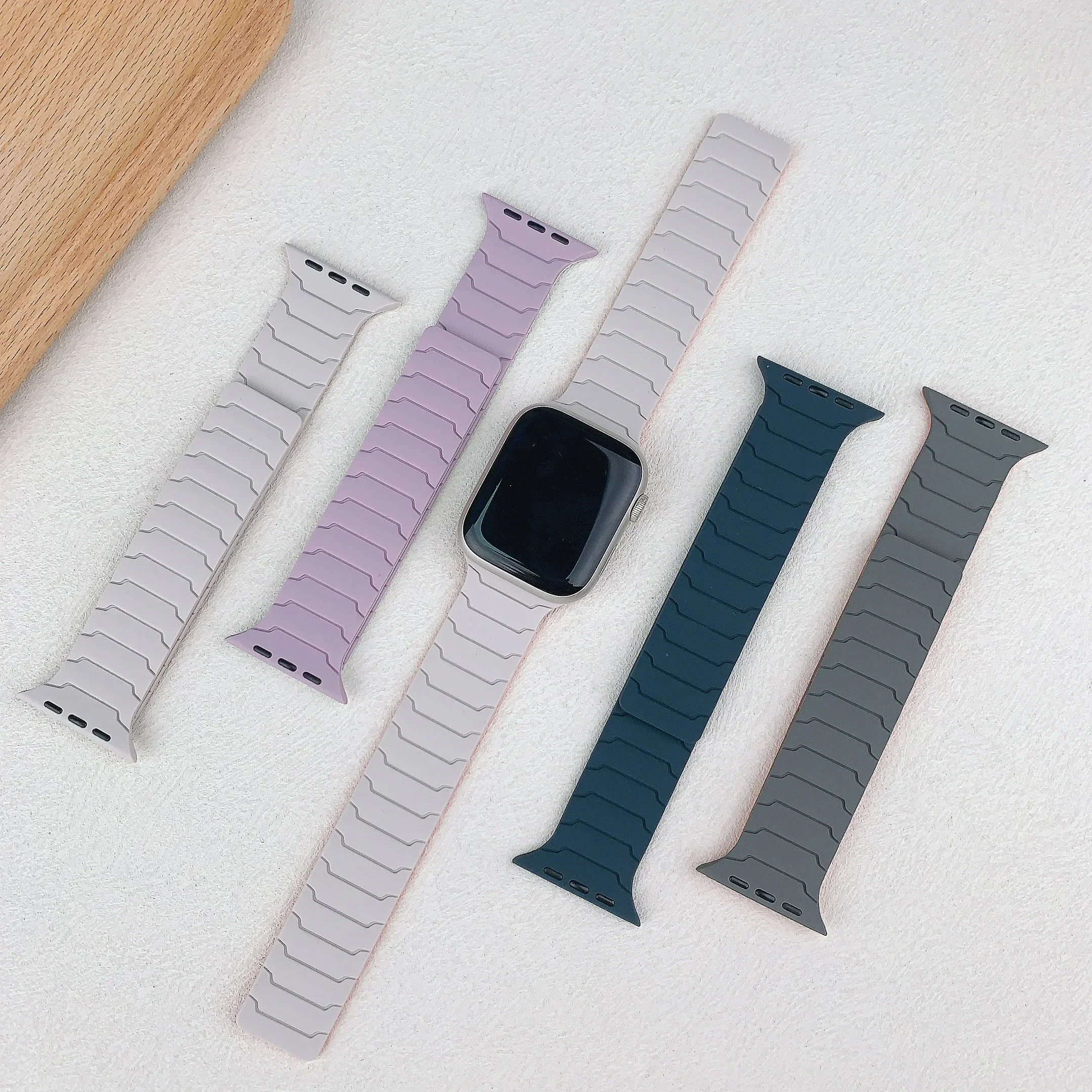 Strap For Apple Watch ultra 2 Band 49mm 45mm 44mm 40mm 42mm 46mm 41mm 38mm Magnetic Silicone Bracelet IWatch Series 10 SE 9 8 7