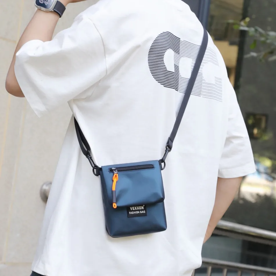 Tas Selempang Tren Multifungsi Fashion Baru Tas Bahu Tas Bahu Portabel Pria Ransel Kecil Wanita