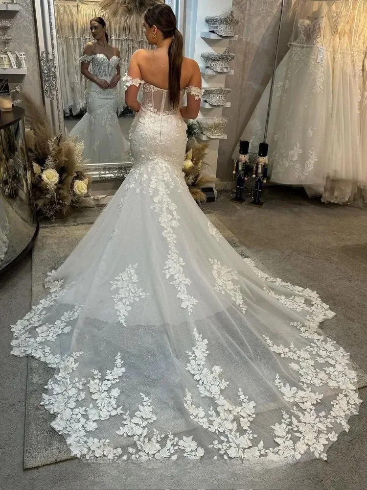 Boho Backless ชุดเดรสเมอร์เมดปิดไหล่ลูกไม้ Appliques Court รถไฟ Tulle ชุดเจ้าสาว Vestido de novia