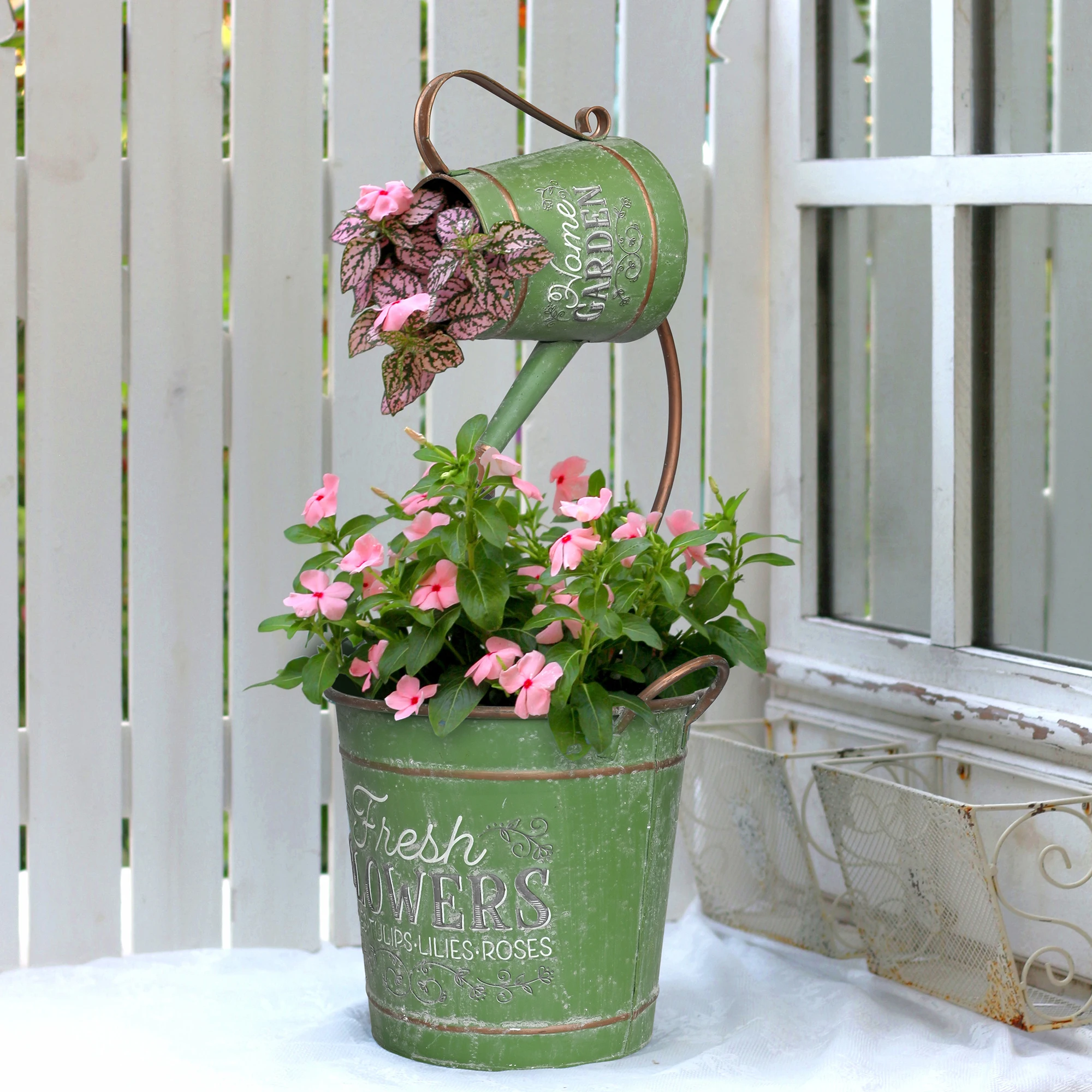 

Retro Relief Iron Art Flower Pot Bird And Flower Float Sculpture Home Balcony Decoration Creative Flower Pots Greenery Decor