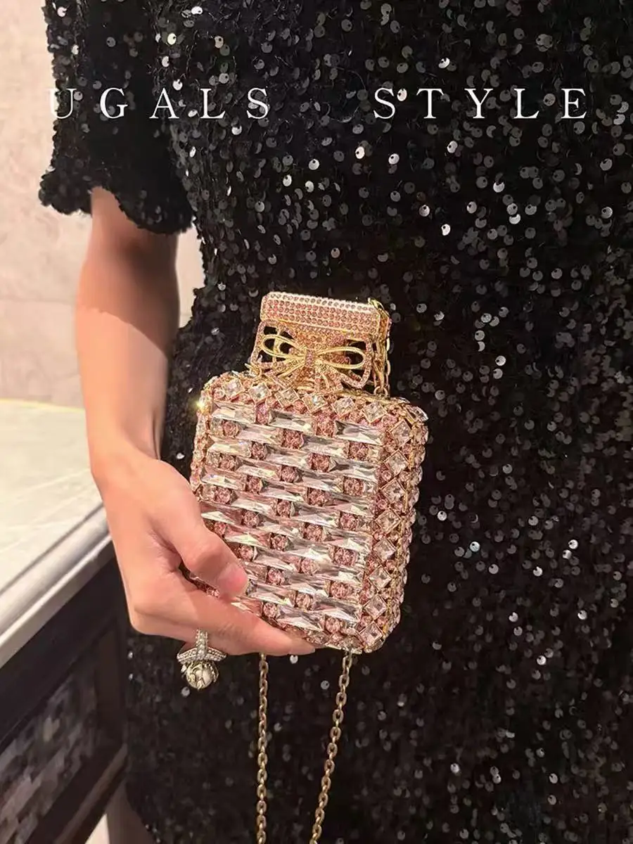 

Luxury Fashion Perfume Bottle Shape Women Handbag Crystal Clutch Purse For Wedding Party Glitter Rhinestones Diamond Evening Bag