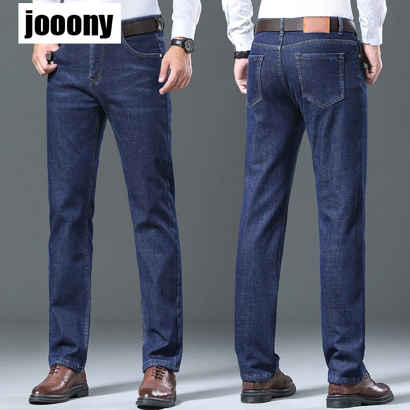 Pantaloni in denim termico casual spessi Nuovi abiti da uomo Jeans in pile caldi invernali da uomo Pantaloni da lavoro da lavoro da uomo elasticizzati dritti