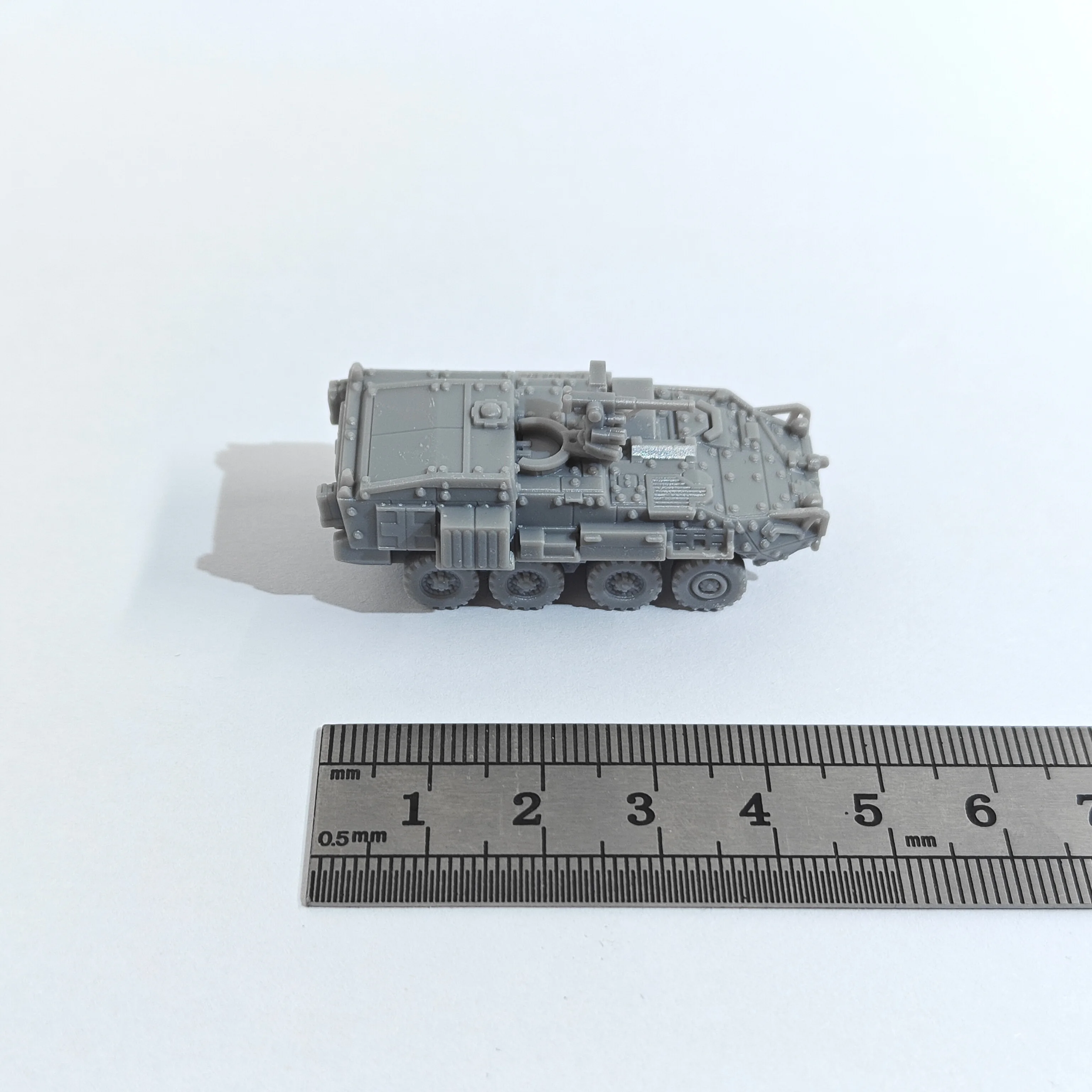 Kits de modelo MEV M1133 Stryker em escala 1/144