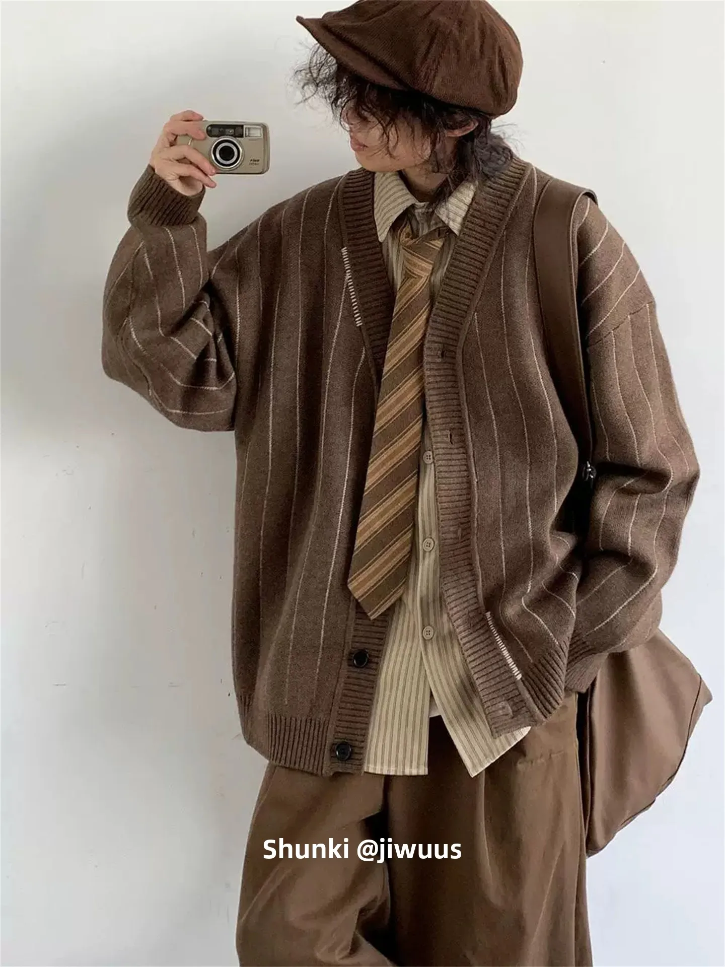 Men's Oversized V-Neck Knitted Cardigan Sweater Stripe Pattern Autumn Winter New Style Retro Japanese College Style Outerwear