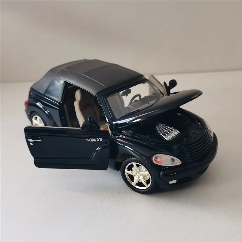 

1:24 Chryslers PT Cruiser, классическая модель старого автомобиля из сплава, литая под давлением металлическая модель автомобиля в стиле ретро, коллекция моделирования, детская игрушка в подарок