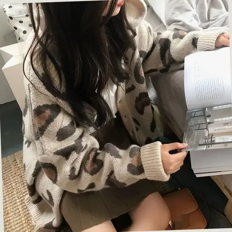 Woman Sweaters Cardigan Leopard-Print Sweater Coat Loose Spring V-neck Long-Sleeved Knitted Cardigan Sueters De Mujer