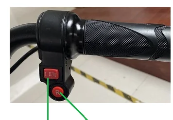 4-Rad-Golf-Elektroroller für Erwachsene, faltbar, Doppelmotor, 250 W x 2, 36 V, 10-Zoll-Reisemobilitätsroller für Senioren mit Taschenständer – Detail 13