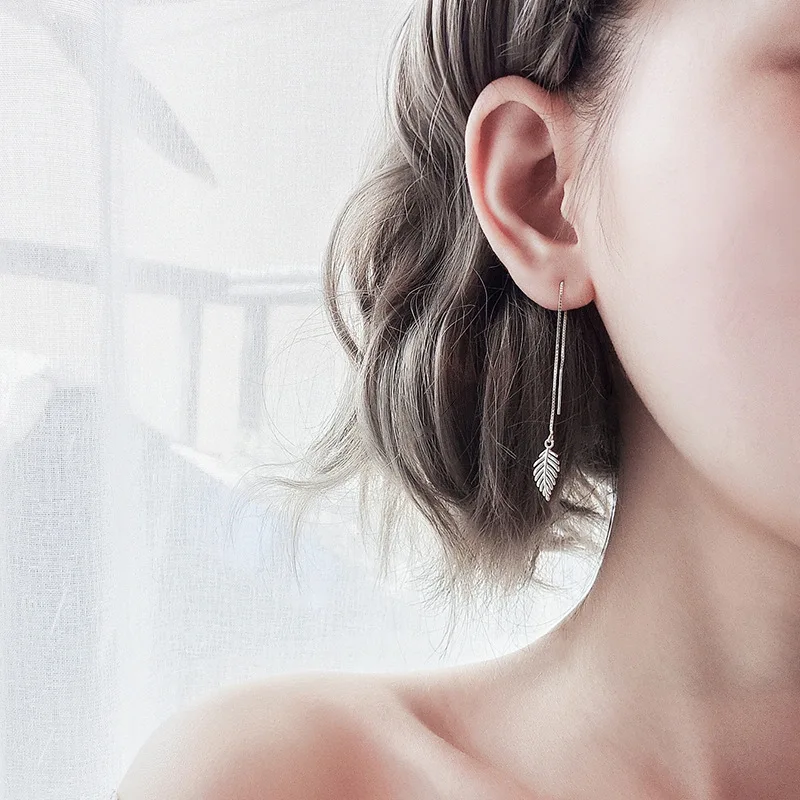 S925 sterling silver earrings, stud earrings, leaf fringed earrings, temperament, long silver earrings, small fresh leaves.
