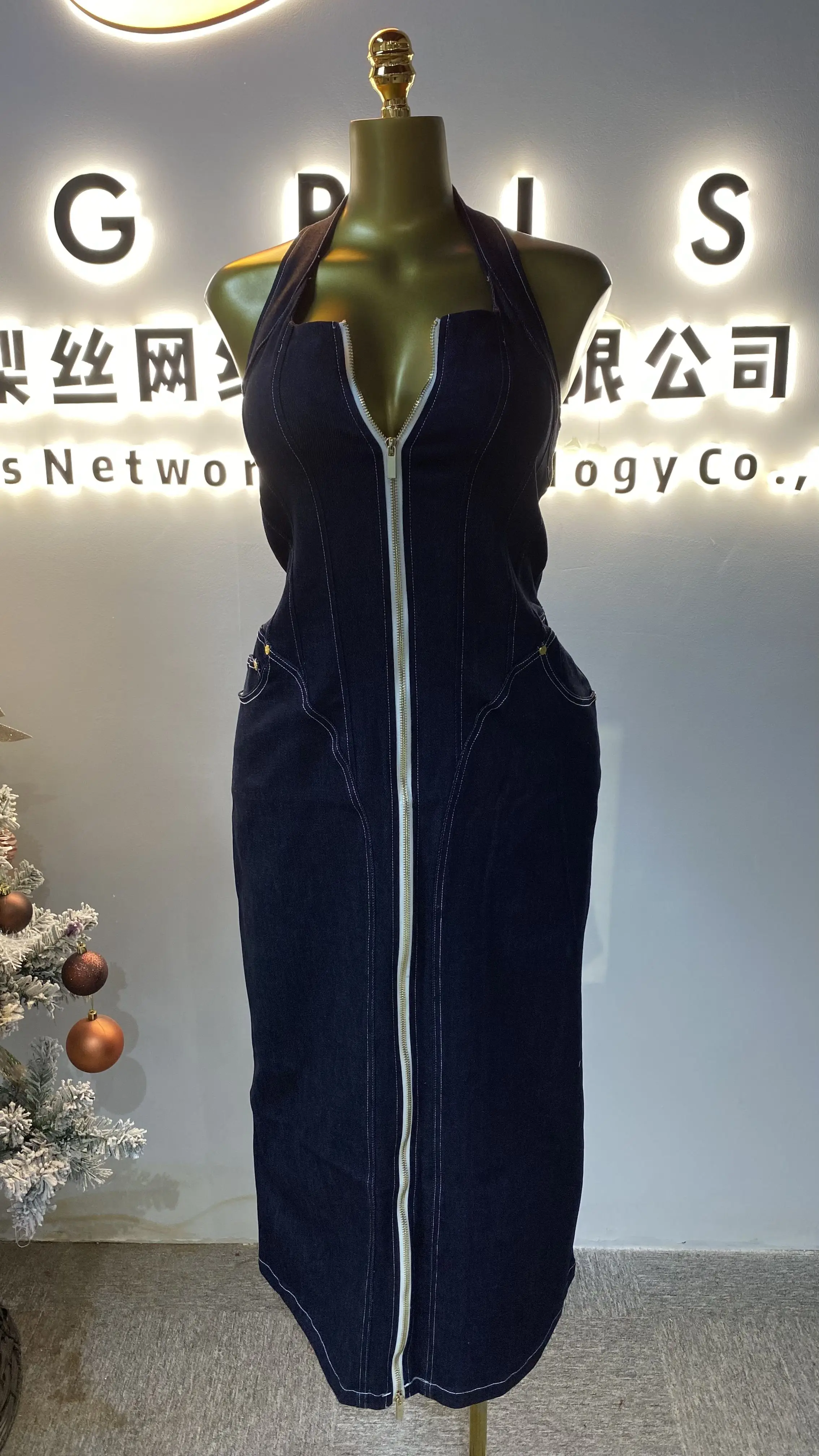 

Women's Fashion Solid Sleeveless Tight-fitting Sexy Club Dress Spaghetti Strap V-neck Backless Party Evening Gown-GZXX018