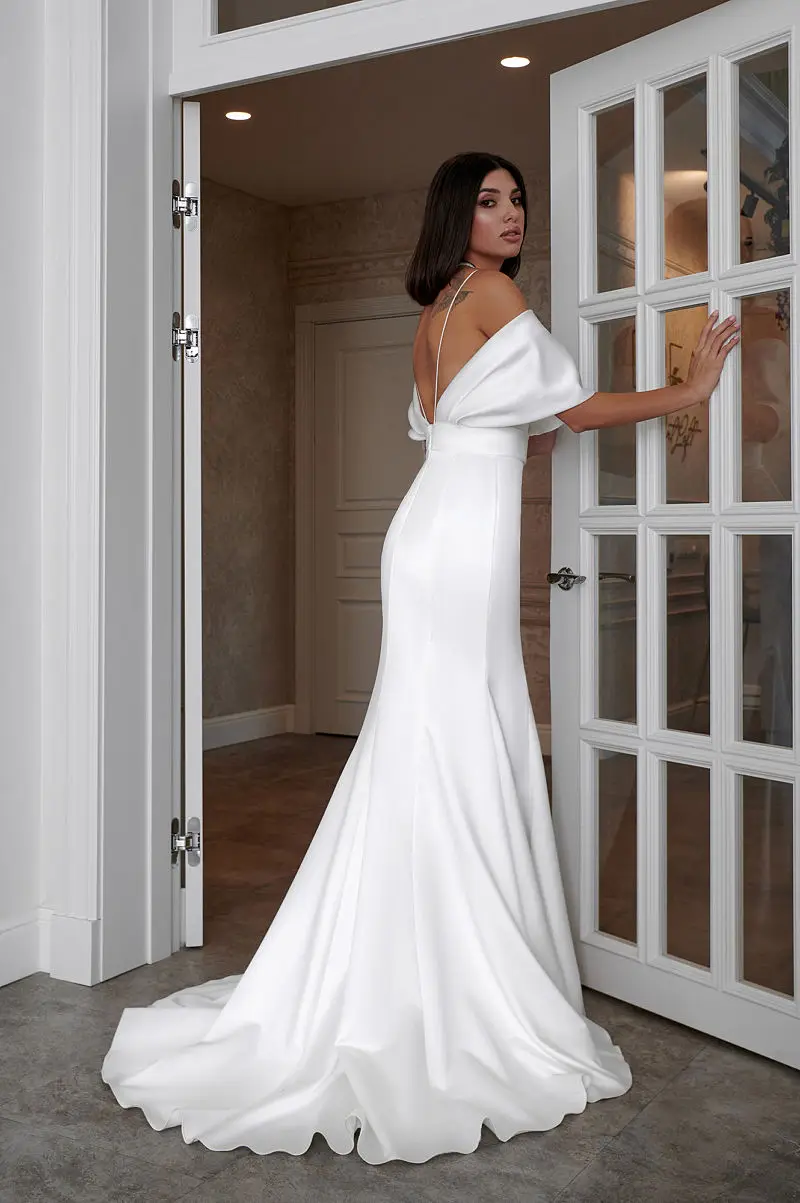 A-Line Wedding Dress Satin Simple Deev V-Neck Bridal Gowns Backless Sleevless Custom Made To Measures Robe De Mariee Gorgeous