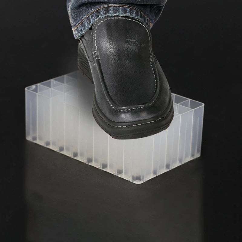 Pudełko na kolorowe markery 62KA, uchwyt na pędzle malarskie, na markery, stojak na markery, możliwość układania w stosy, na biurko.