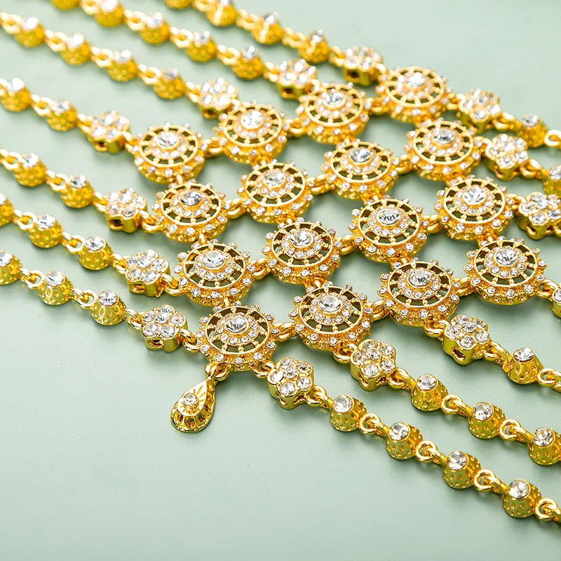 سلسلة رأس لحفلات الزفاف من الكريستال الذهبي على طراز المحكمة الرجعية العربية إكسسوار زفاف رائع للاحتفالات التقليدية