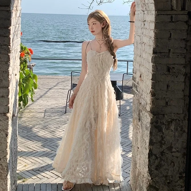 

Оригинальное дизайнерское платье-зонт с белыми перьями перепела, женское модное летнее короткое платье с драпировкой из перьев и стразами