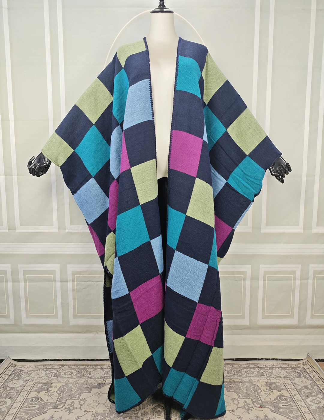 

Winter Europe Retro plaid Open Front Kimonos Cardigans For Women Ethnic style Wool Muslim Long Poncho African Women Duster