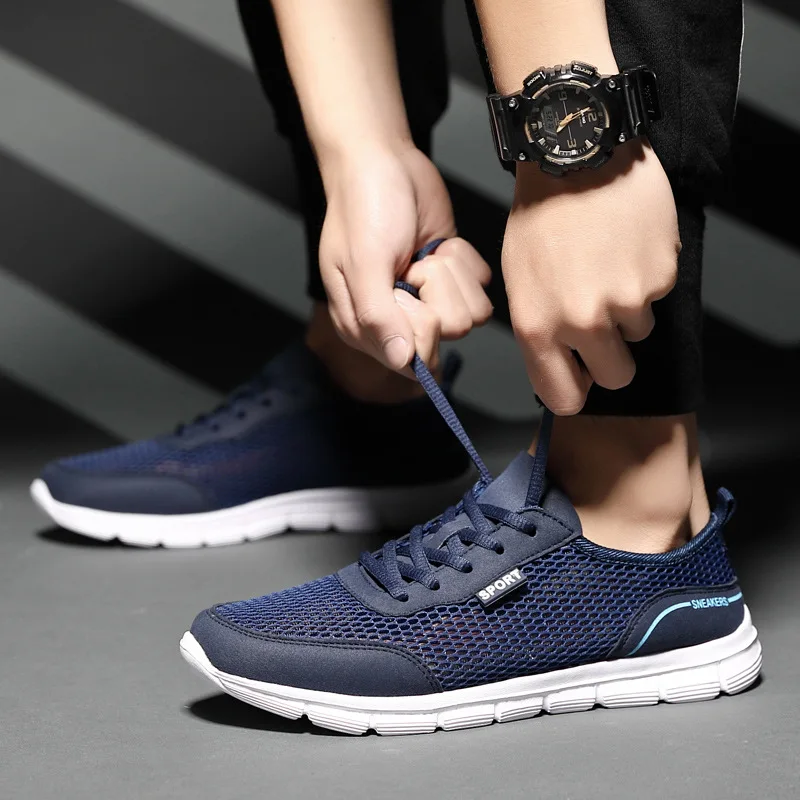 2023 New Men Walking Casual Shoes Lightweight Soft Low Top Comfortable Sneakers Outdoor Men Mesh Sports Shoes Tenis Masculino