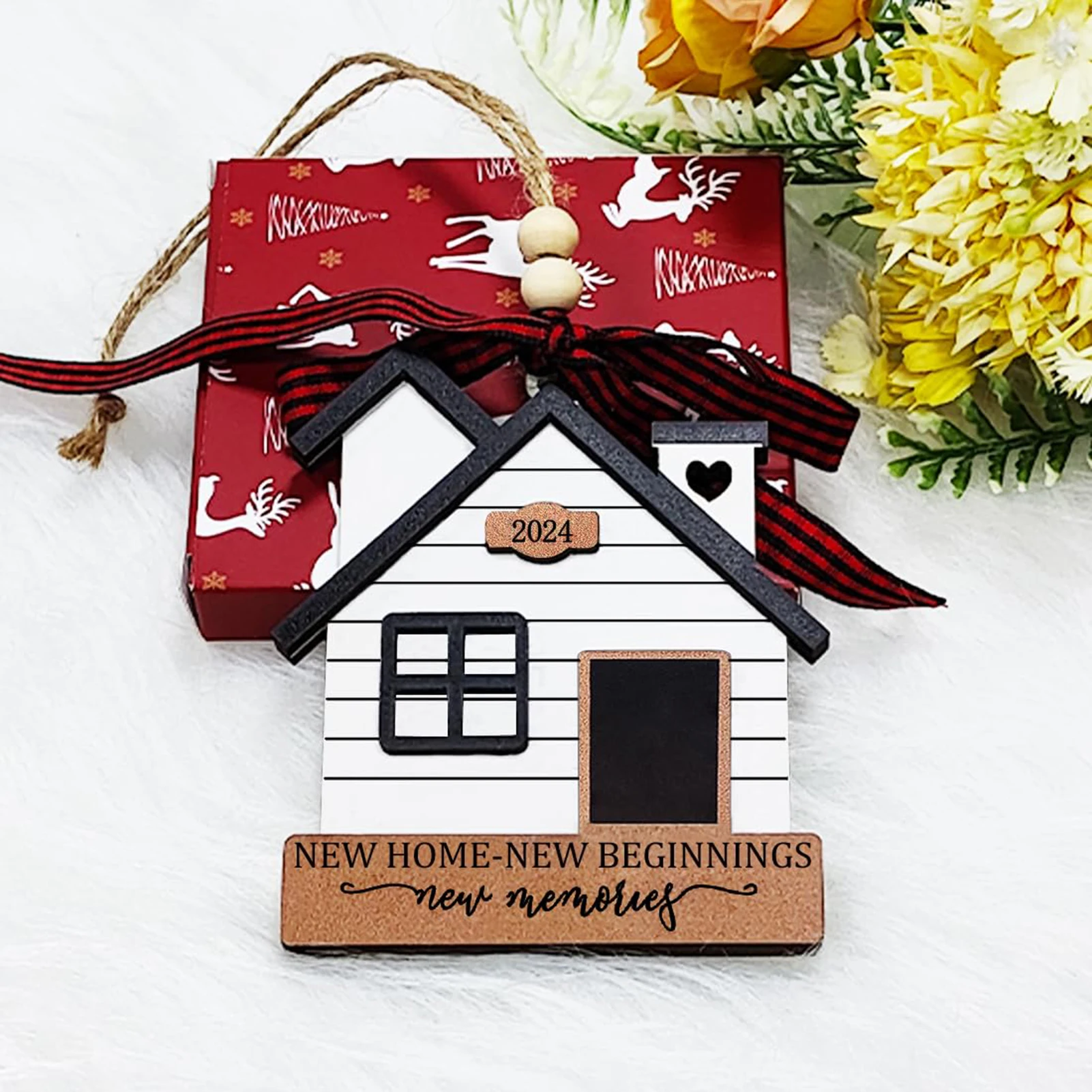 Wooden Christmas Hanging Pendant Convenient to Decorate with Attractive and Cute Designs Gifts for First Time Home Buyers