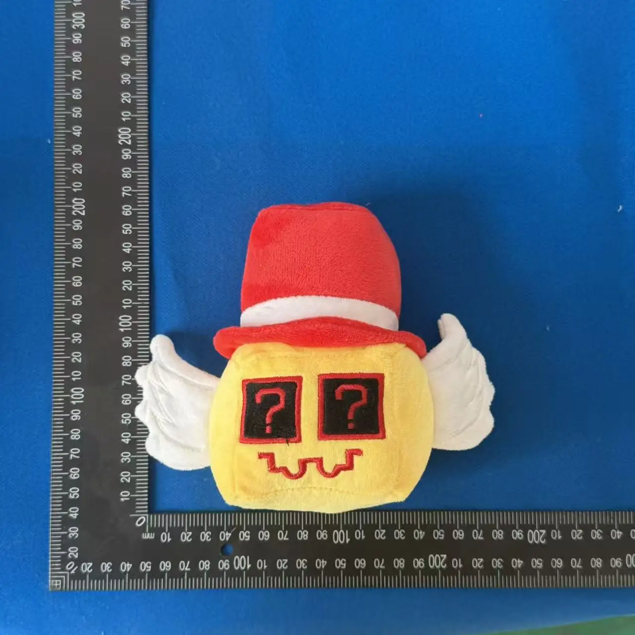 Nowa Pluszowa Zabawka Słodki Słonik Truskawkowy Esok Sekolah, Urocza Maskotka, Prezent dla Fanów