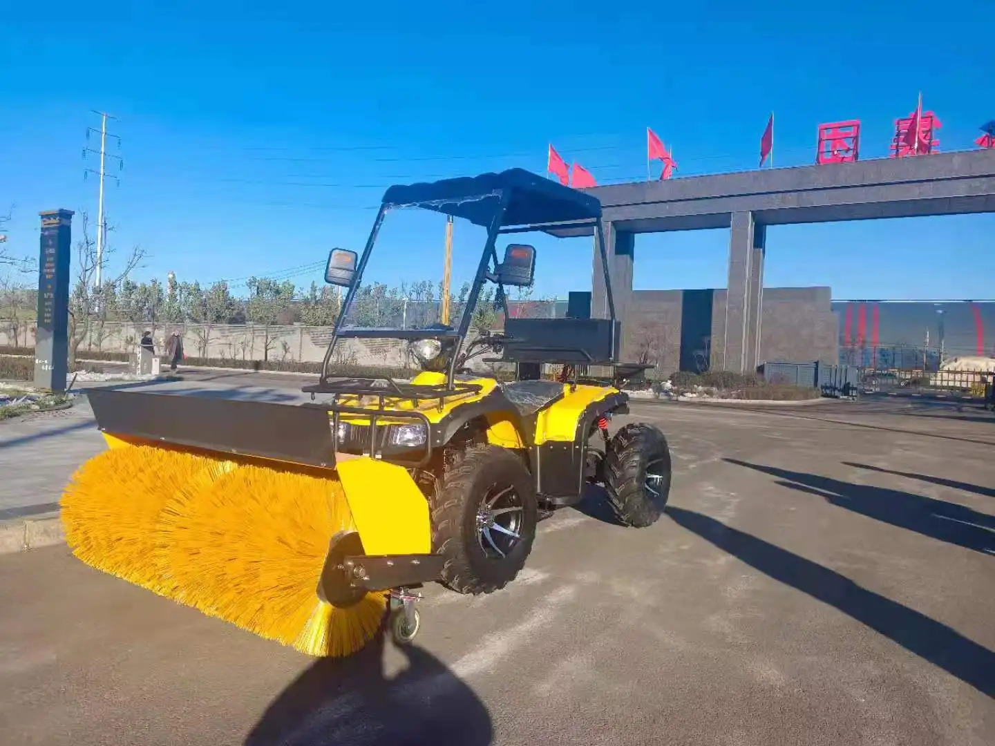 Verkaufen Sie Streets Road 4-Rad-Mini-Elektro-Schneemobil Snow Vehicle Snow Slider