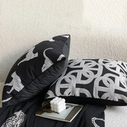 Modern Single-sided Jacquard Embroidered Cushion Cover Light Luxury Design Sense Pillow Covers Decorative Home Pillow Case