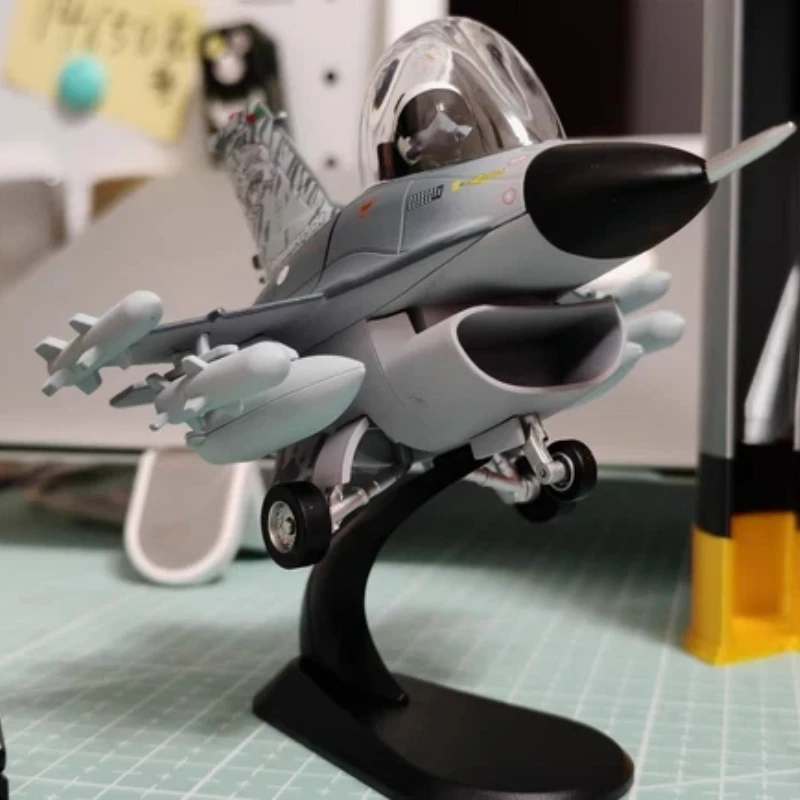 

Cartoon Airplane Model Q-Version Alloy Fighter Aircraft Military Aircraft Egg Aircraft American F-16 Attack Aircraft Model