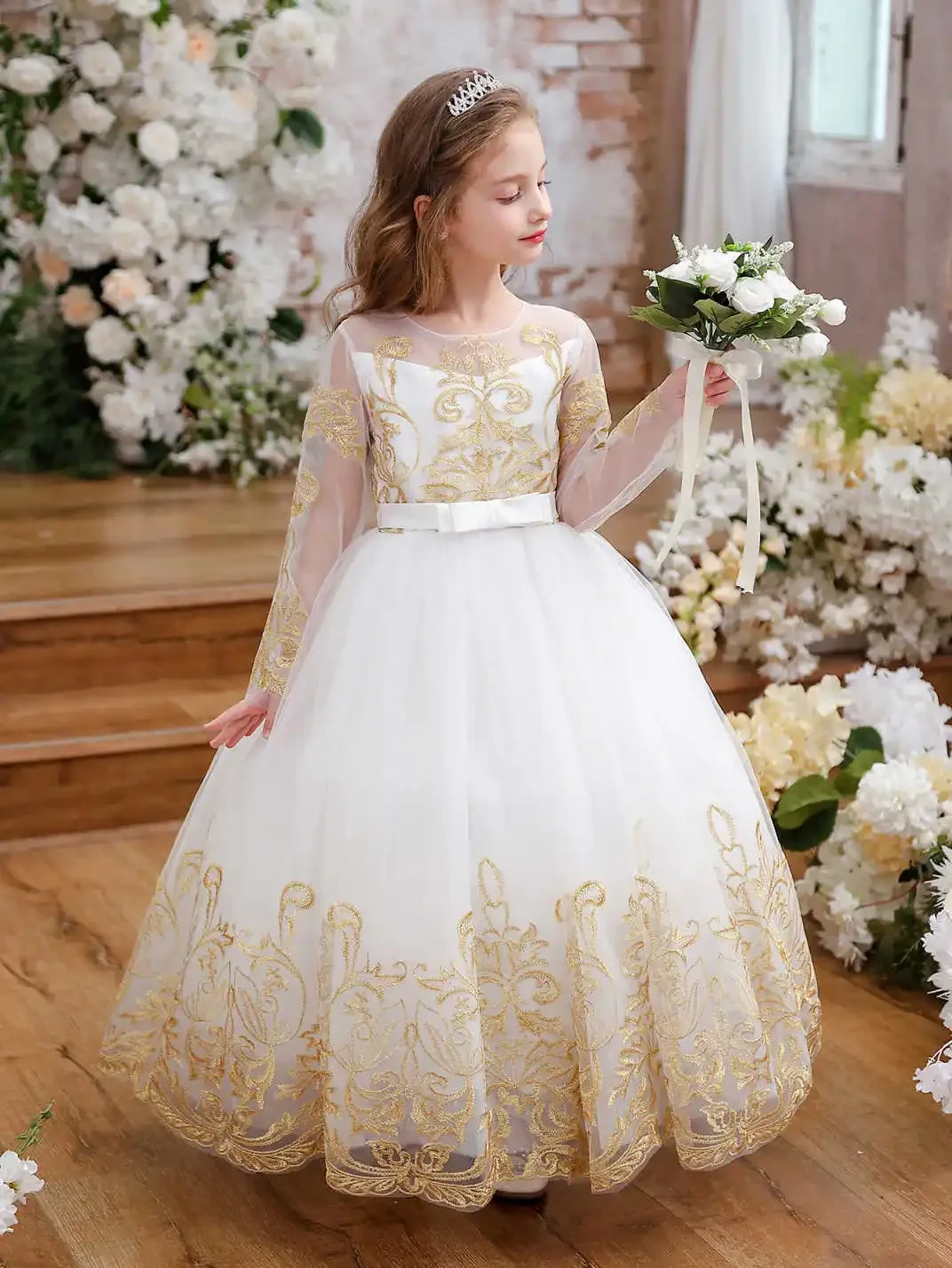 

Customized Flower Girl Dress For Wedding Appliques Lace Long Sleeve Floor Length Elegant Kids Birthday First Communion Gown