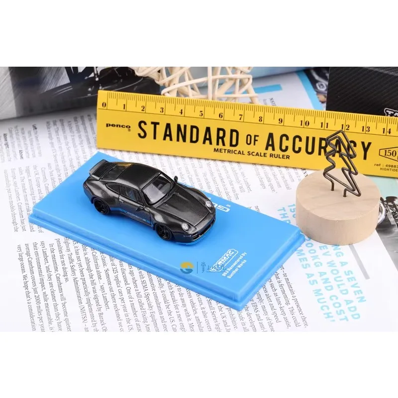 En stock: 1:64 993 400R, modelo de coche de aleación de simulación fundido a presión totalmente de carbono, juguete de regalo para festivales para niños, artículo de exhibición coleccionable para adultos.