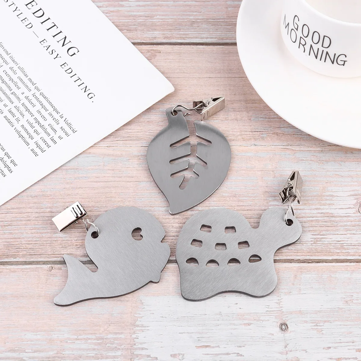 

4PCS Stainless Steel Tablecloth Clips Whale Shape Perfect for Weddings Parties Picnics Outdoor Lightweight Dining Mat