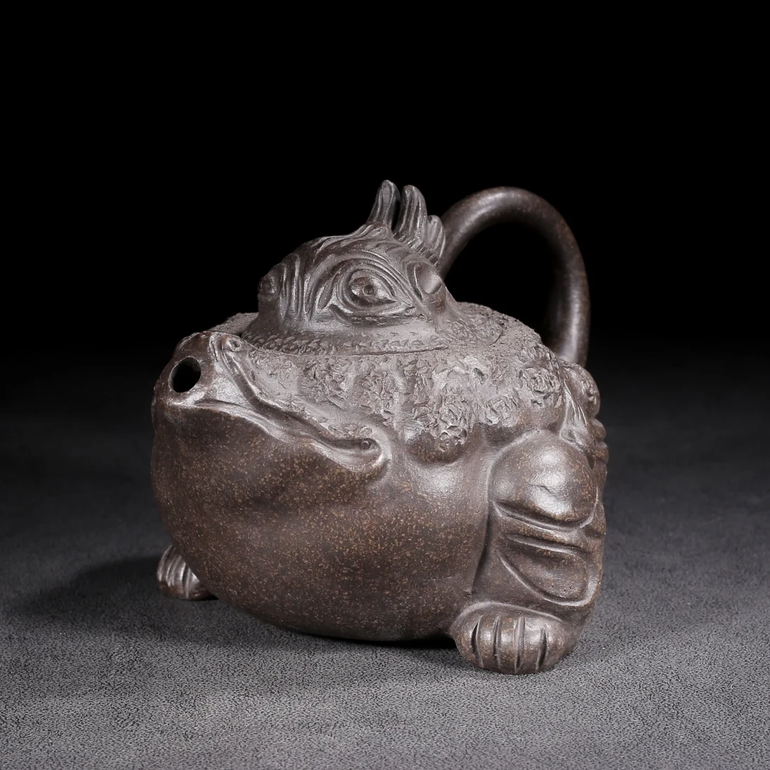 Old Chinese Handicraft Enameled YiXing Zisha (red stoneware) Teapot,Toad Pot,with mark, Free shipping