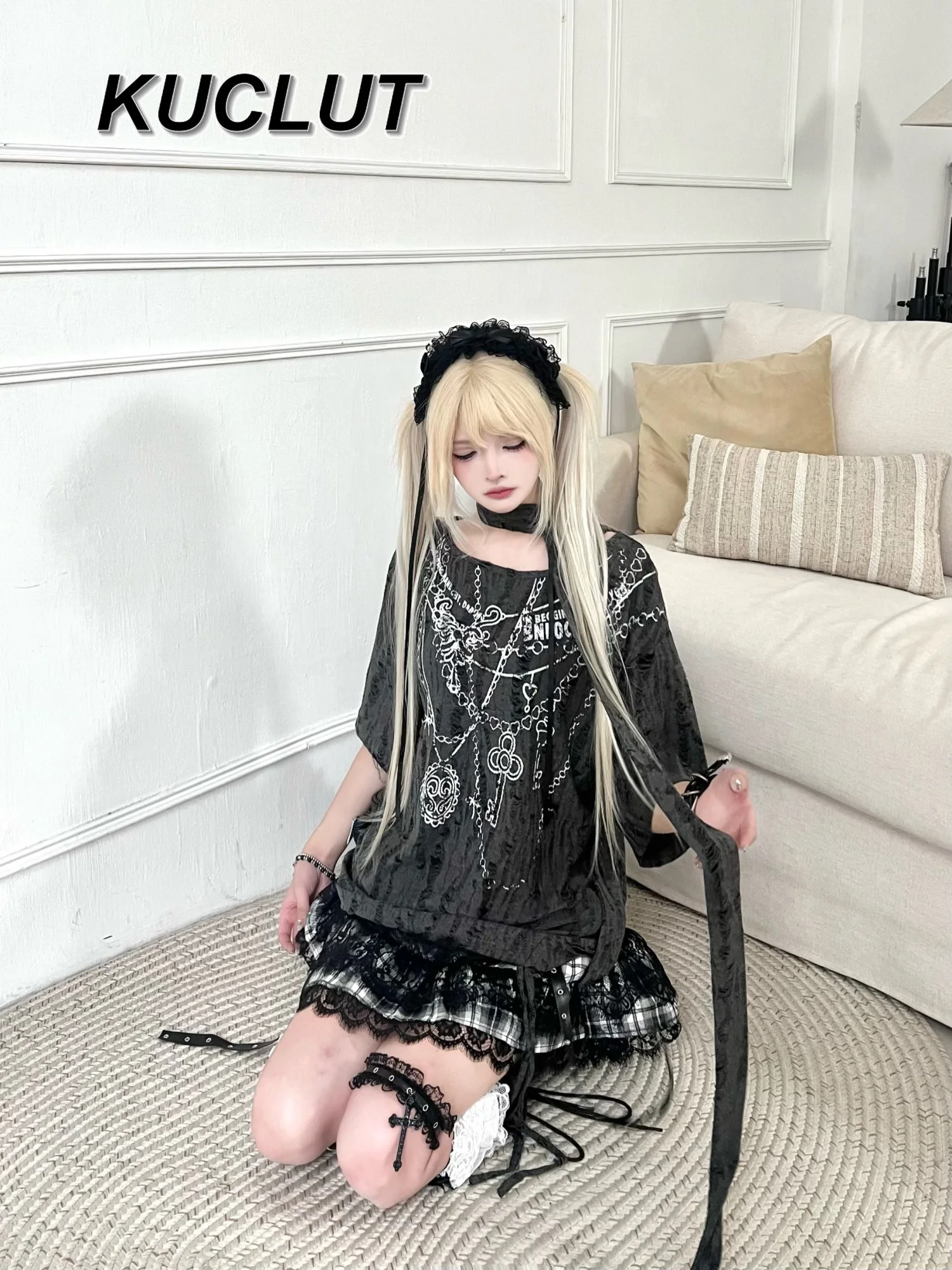 T-shirt con spalle scoperte con stampa sottocultura primavera autunno T-shirt casual con protezione solare Top larghi a maniche lunghe per donna in stile giapponese