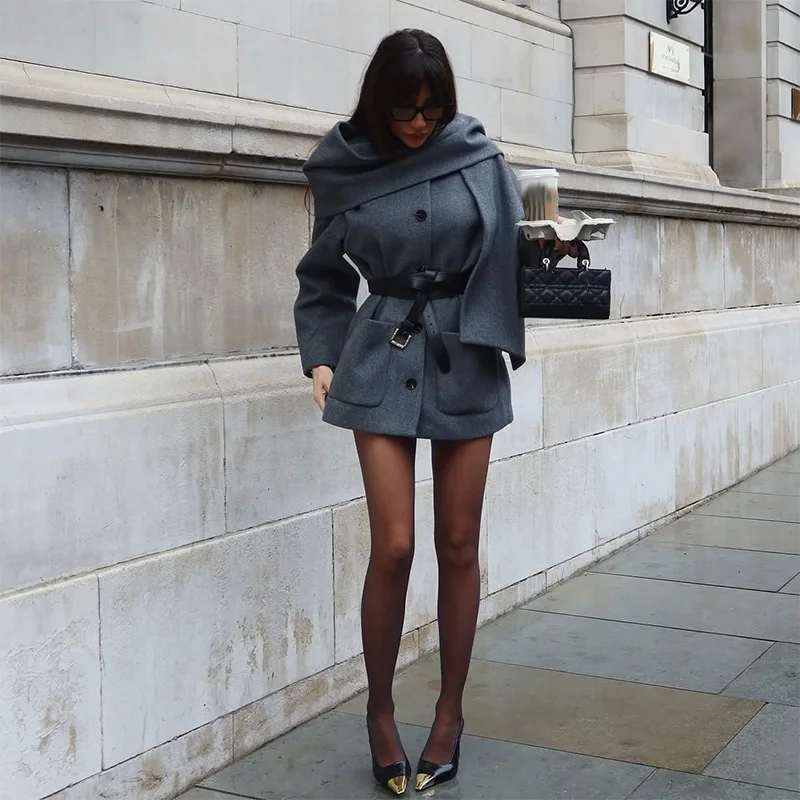 

Стильное шерстяное пальто с воротником-шарфом для женщин, модная однобортная свободная куртка с карманами, верхняя одежда, новинка 2025, зимние женские пальто