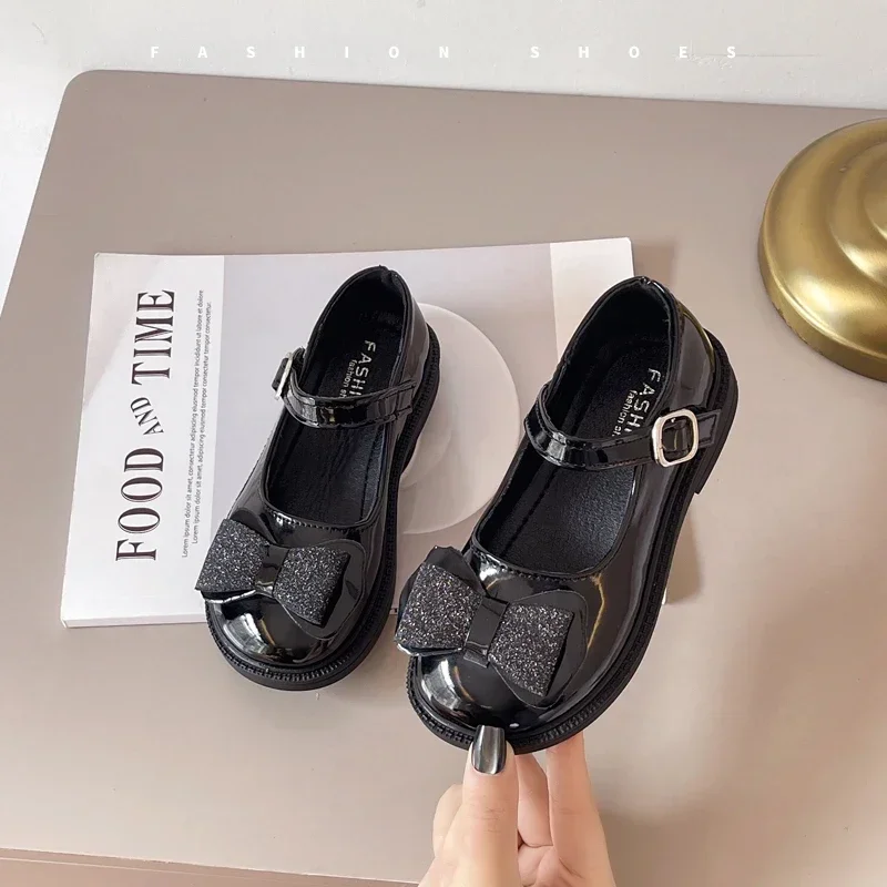 

Girls Princess Shoes Black Glossy Kids Leather Shoes Round Toes Non-slip 2025 New Children Flat Shoes Casual Big Bows Sweet