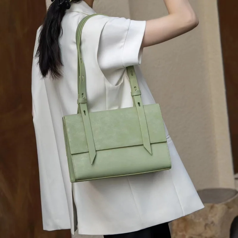 

Large Capacity one shoulder light luxury all-match high fashion genuine leather WOMEN'S tote bag