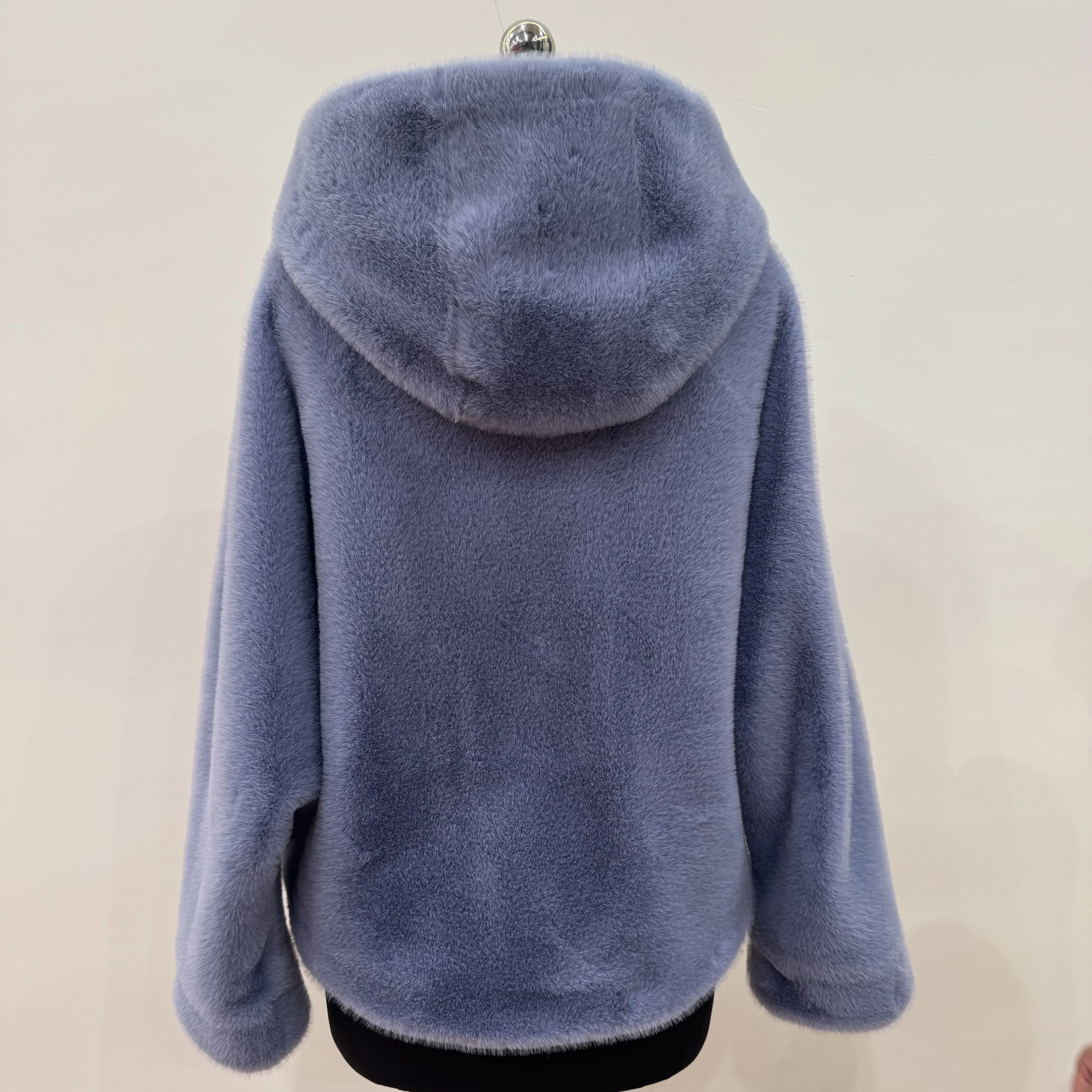 여성 겨울 짧은 모피 코트 밍크 벨벳 후드 루즈 버전의 새로운 환경 친화적인 패션 코트