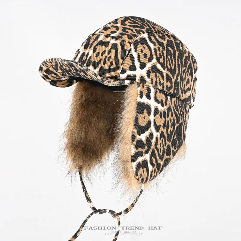 Neue amerikanische Retro-Leopardenmuster-Plüsch-Bombermützen für Damen und Herren, Winter-Outdoor-Reiten, warme, vielseitige Retro-Pilotenkappen