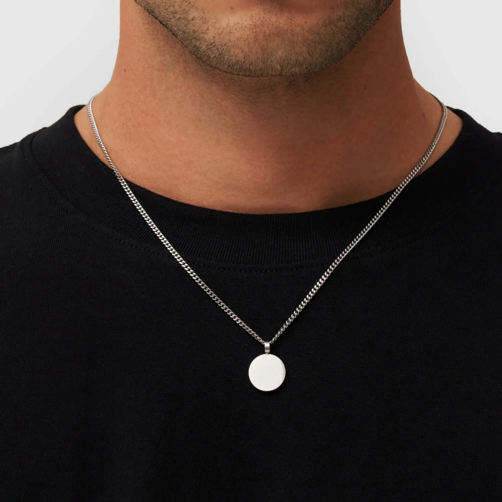 Retro Runde Anhänger-Halskette Einfache Goldfarbene Edelstahl Lange Herren-Halskette Modische Damen Titanstahl-Schmuck-Accessoire – Detail 1