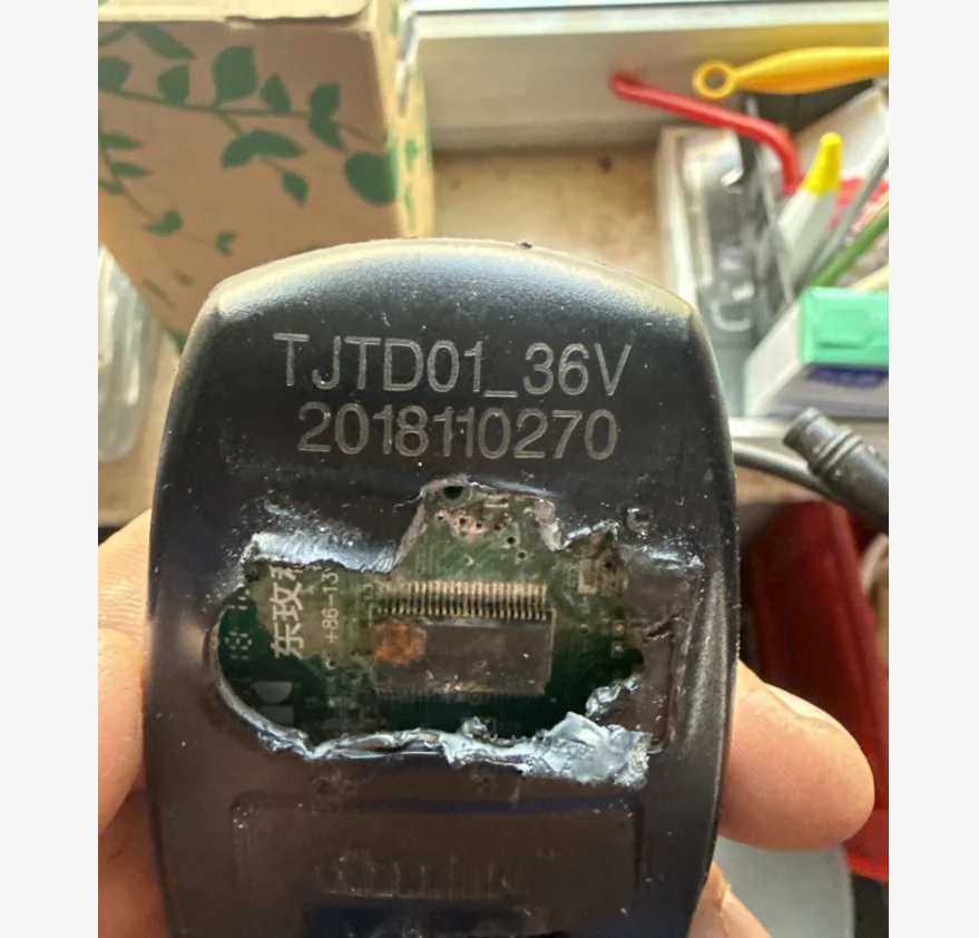 

Это ссылка на заменяющий товар, а также номер заменяющего заказа: 3070353663356243.