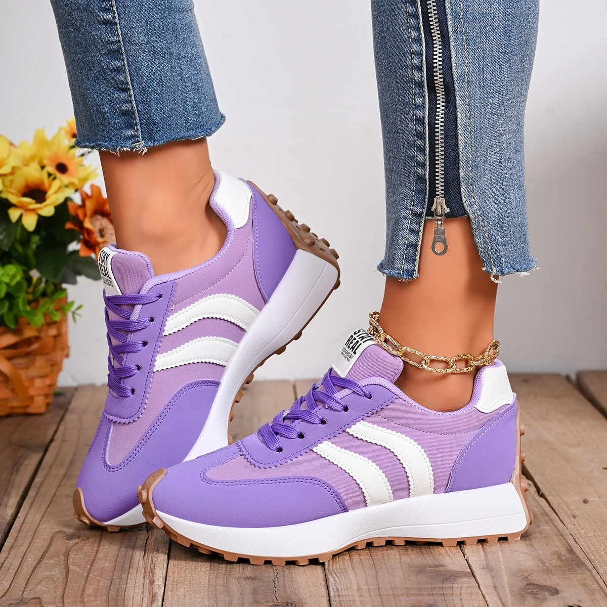 

Designer Women Sneakers Summer Casual Patchwork Leather Sneakers Women Outdoor Casual Comfortable Shoes Ladies Zapatos De Mujer