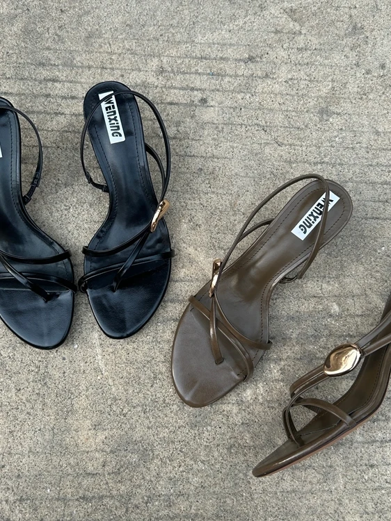 

Fall 2025 Women's Fashion Metal Clip-Toe High Heel Sandals Low Cut PU Lined Glue-Welded Rubber Bottom Casual Zipper Back Foot...