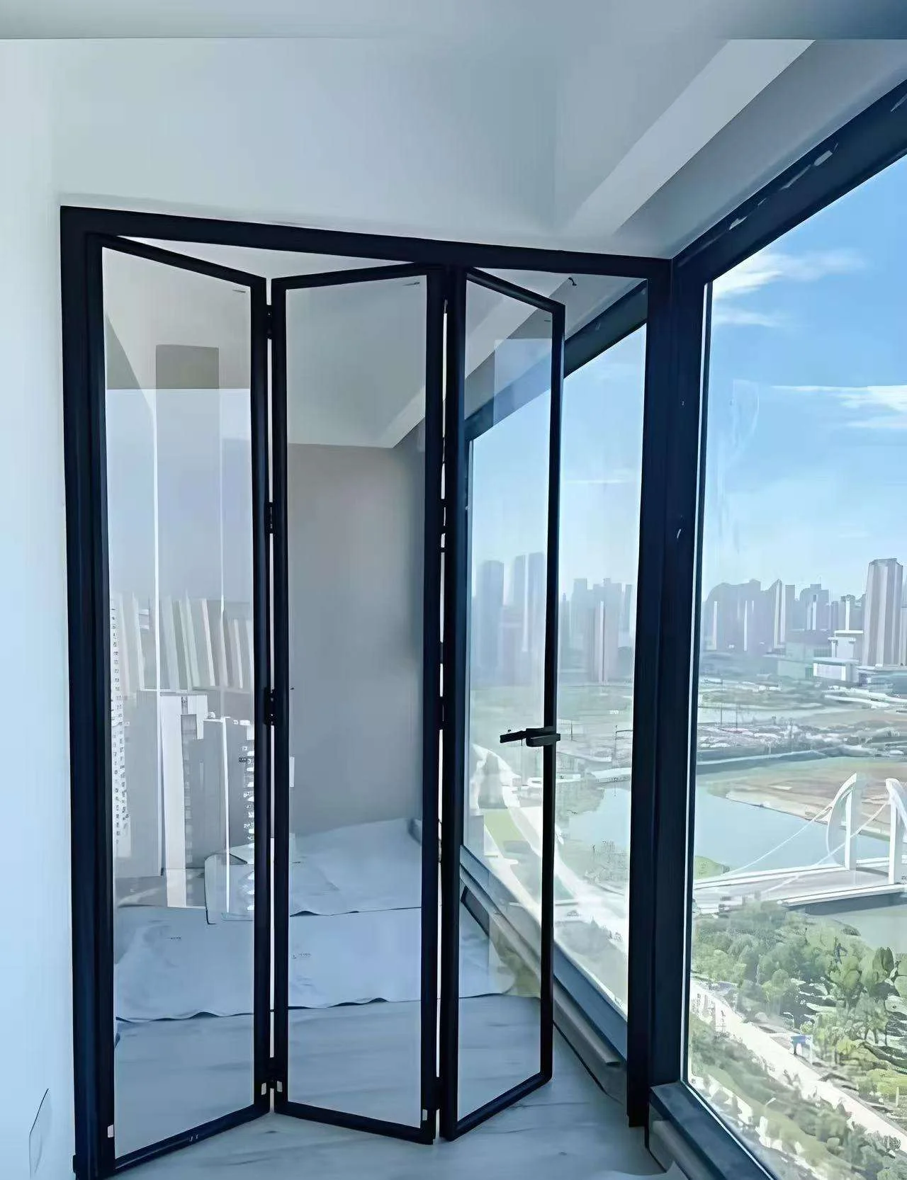 

Раздвижные алюминиевые двери с двойным остеклением для наружного применения, для отелей и домашних балконов, энергоэффективные, усиленные, с возможностью индивидуальной настройки