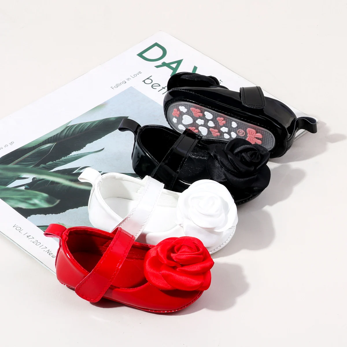 

2025 Baby Girl Mary Jane Shoes Cute Flowers Soft TPR Sole Spring Autumn Princess Shoes Suitable For 0-18M Babies