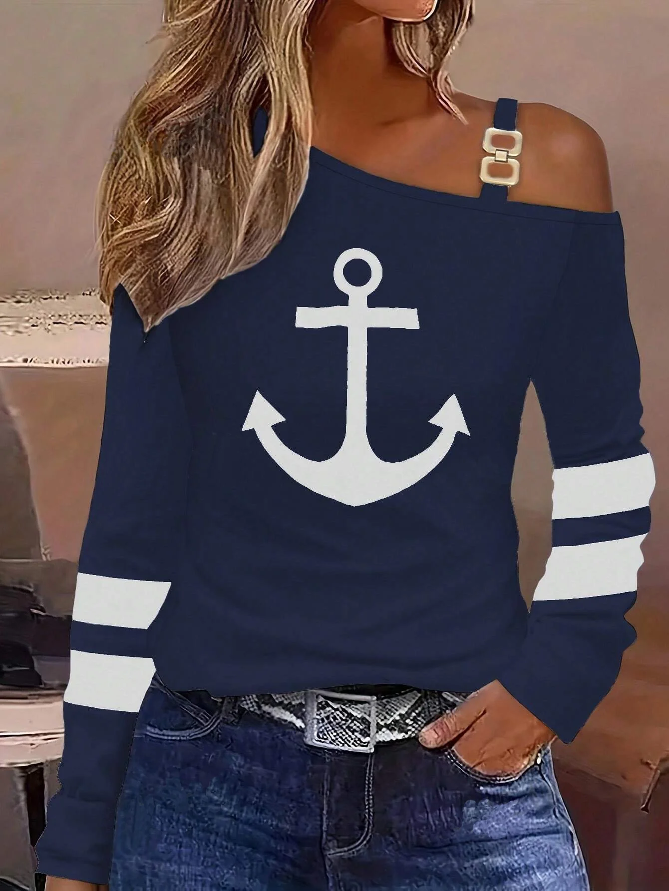 تي شيرت نسائي بياقة غير متماثلة وطباعة مرساة وأكمام طويلة تي شيرت جرافيك تي شيرت نسائي لملابس الربيع