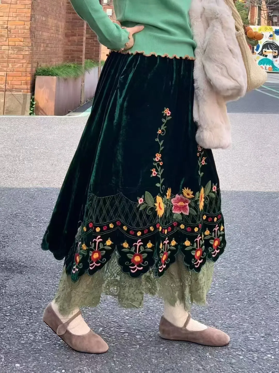 Green Color Velvet Floral Embroidery Skirt Mori Girl Retro Soft High-Waisted Long Skirt