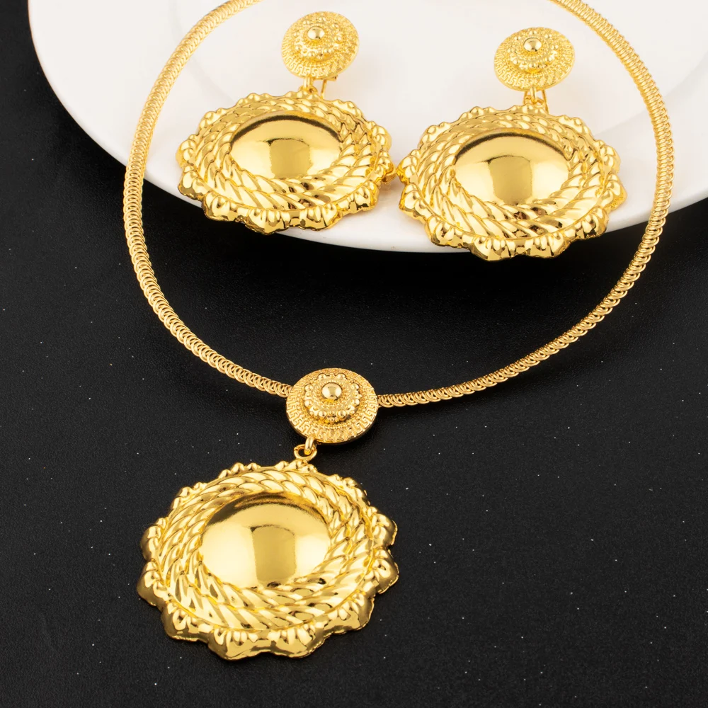 

Romantic Gold Color Jewelry Set for Dubai Women Luxury Earrings and Necklace Sun Shape Jewelry Accessories For Graduation Gift