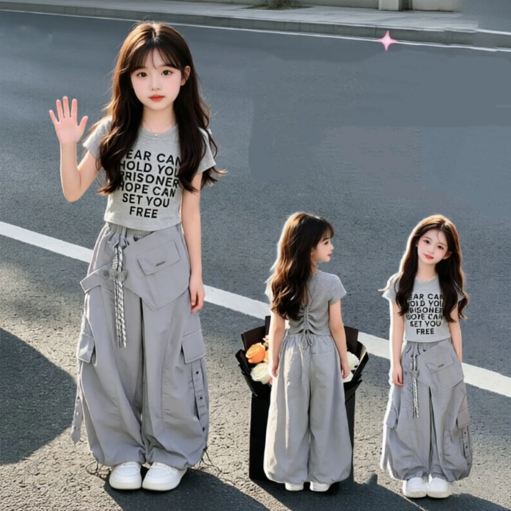 Girls' 2026 Summer Outfit New Teens Girls' Fashion Letter Printed Short Sleeve T-shirt and Butt Curtain Loose Work Pants Set