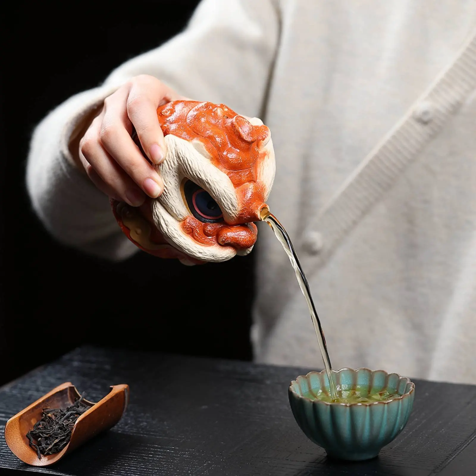 

Dragon Handle Lion Lid Teapot Handmade Lion Head Teapot Violet Clay Tea Pot Collectible Teaware Good Heat Retention
