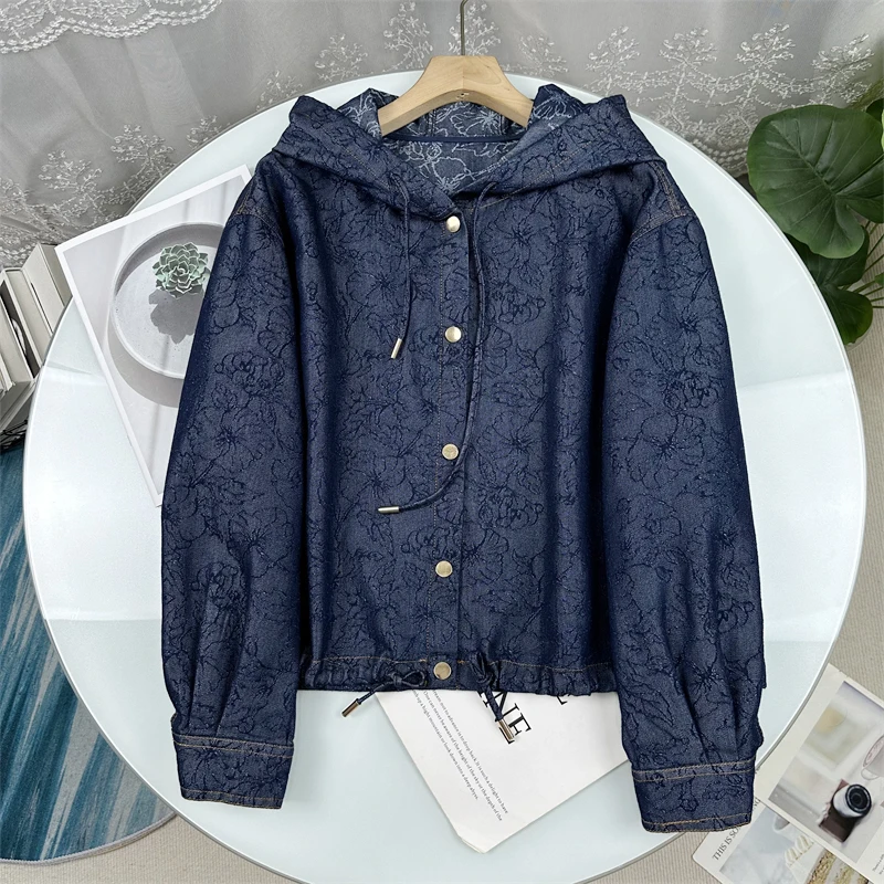 

Элегантная повседневная джинсовая куртка с принтом и капюшоном на шнурке, женская модная осенняя коллекция 2025, хлопковая верхняя одежда для женщин